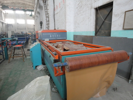 Deux côtés machine à portes en WPC à pression froide, ligne de production de carton MgO sans couture