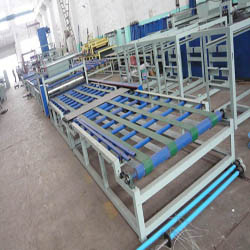 Système de commande automatique PLC Machine à panneaux sandwich MgO pour la fabrication de portes ignifuges