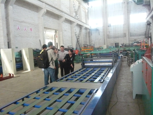Ligne de production de panneaux MgO d'épaisseur 3-30mm avec résistance au feu de classe A1 et largeur de panneau 600-1220mm