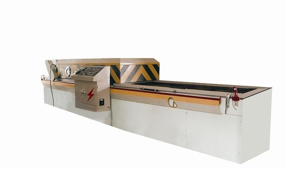 Machine de formage sous vide à contrôle d'automatisation de structure compacte pour panneau absorbant en plastique
