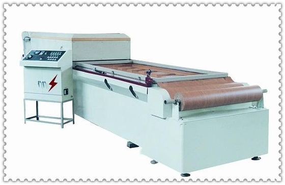 Machine de formage sous vide à contrôle d'automatisation de structure compacte pour panneau absorbant en plastique