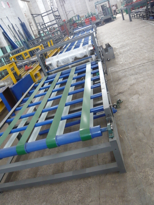 Machines de fabrication de portes de panneaux muraux légers MGO pour l'oxyde de magnésium Matériau principal