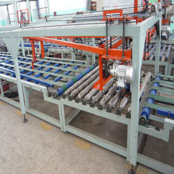 Machines de fabrication de portes en panneaux muraux en EPS avec une capacité de production de 150 feuilles