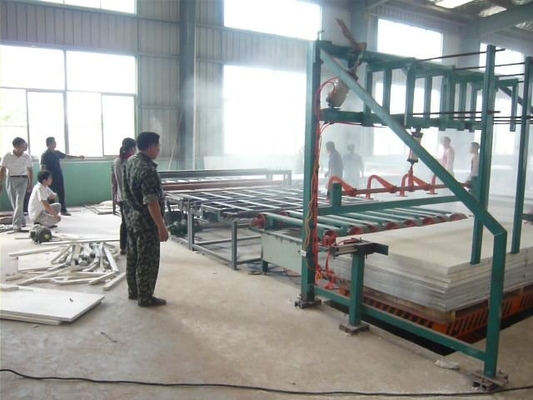Machine de fabrication de tuiles de toit de haute résistance pour 3 mm - 6 mm Épaisseur 6 m Longueur maximale