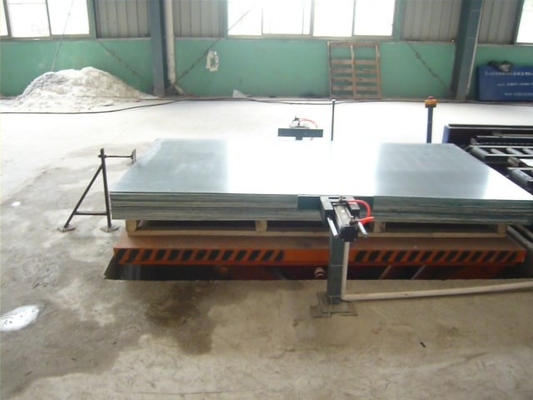 Machine de fabrication de tuiles de toit de haute résistance pour 3 mm - 6 mm Épaisseur 6 m Longueur maximale