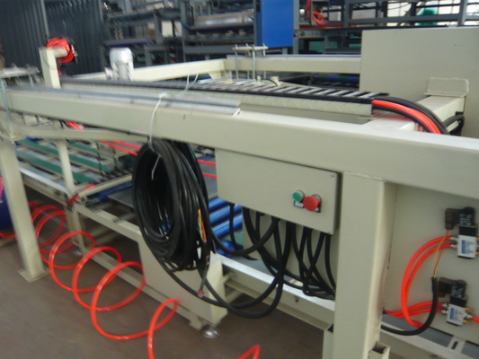 Machines de fabrication de portes pour porte en acier à haute efficacité énergétique 1,5 * 18 m