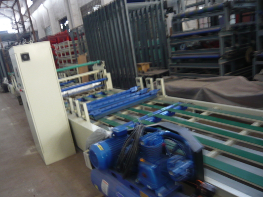 Machines de fabrication de portes pour porte en acier à haute efficacité énergétique 1,5 * 18 m