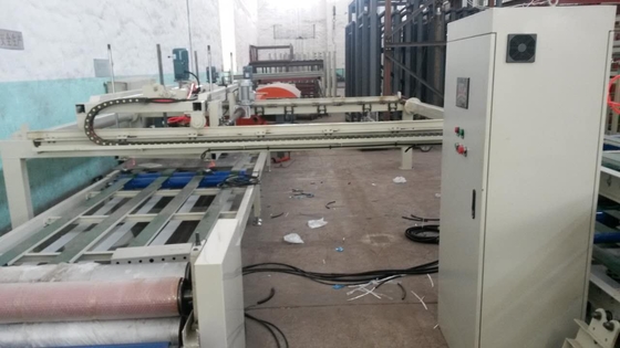 Ligne de production automatique de panneaux à oxyde de magnésium contrôlés par PLC avec puissance 380V