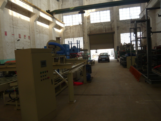 Machine de fabrication de carreaux de toits ondulés ignifuges