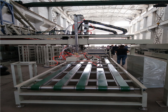 Chaîne de production ignifuge examinée diplôméee par CE de panneau de MgO de grand format faisant la machine