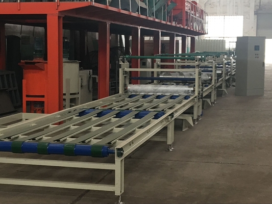 Isolation acoustique≥45dB Machine de fabrication de panneaux de ciment pour une largeur de panneau de 1200 mm
