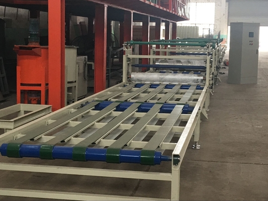 Ligne de production automatique de panneaux en fibre de ciment de 2400 mm avec une densité de panneaux de 1,2 à 1,6 g/cm3