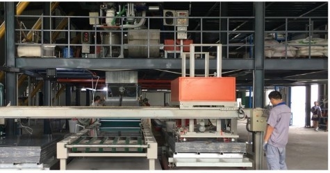 BM-1000 machine de fabrication automatique de panneaux de production certifiée CE